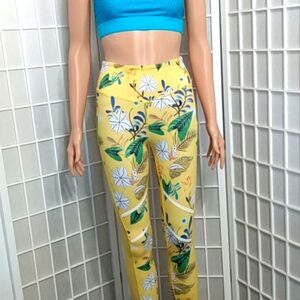 Zyia Active Yellow Floral Leggings